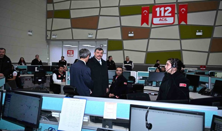 Vali Çiftçi 112 Erzurum Acil Çağrı Merkezinde incelemelerde bulundu