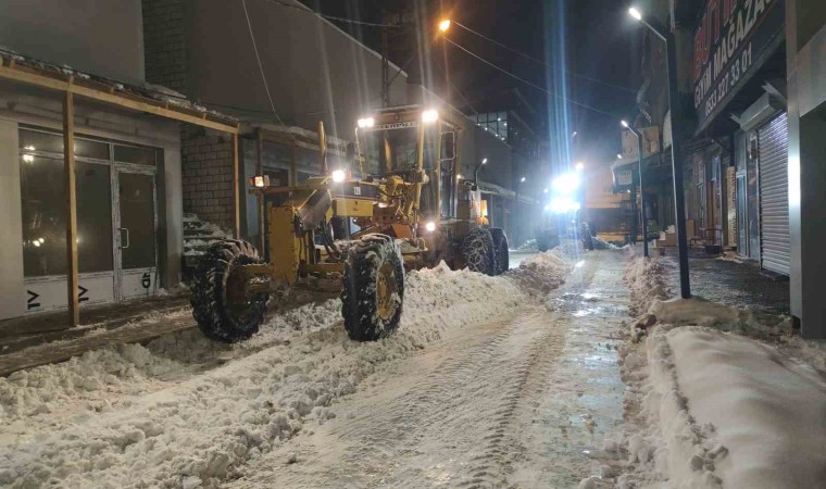 Vanda 199 yerleşim yerinin yolu ulaşıma kapandı