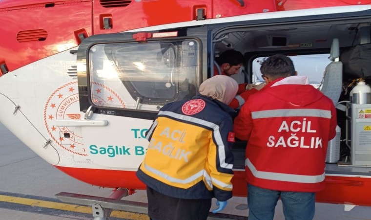 Vanda ambulans helikopter 58 yaşındaki hasta için havalandı