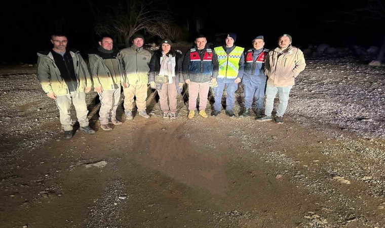 Yaban keçisi avlayan kaçak avcıya suçüstü