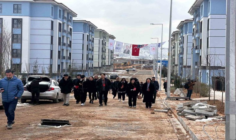 Yabancı basın kuruluşları Malatyada deprem çalışmalarını yerinde gördü