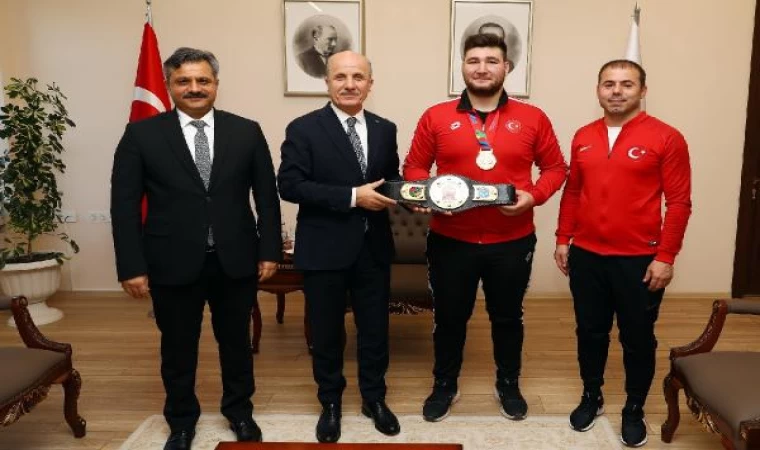 YÖK Başkanı Özvar: Vakıf üniversitelerindeki burslu milli sporcu kontenjanını artıracağız