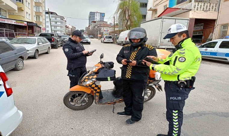 18 motosiklet sürücüsü 37 bin 170 TLlik cezadan kaçamadı