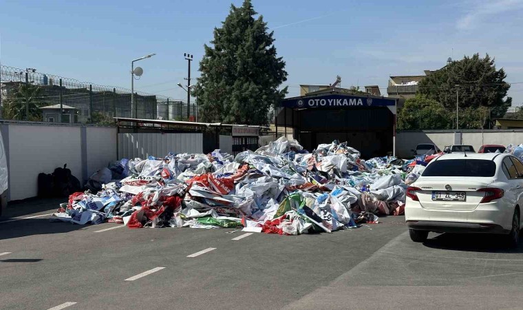 Adanada siyasi parti afişi kirliliğine Seçim Kurulu son verdi