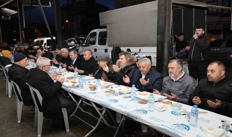 Afyonkarahisar Belediyesi iftar sofrası geleneğini sürdürüyor