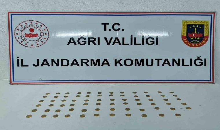 Ağrıda jandarma ekipleri 71 adet altın sikke ele geçirdi