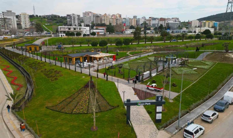 Aliağada rengârenk bir bahçe: Green Park