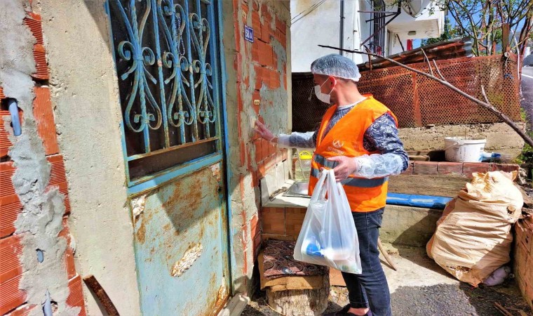 Altınorduda günlük 10 bin kişiye iftar yemeği