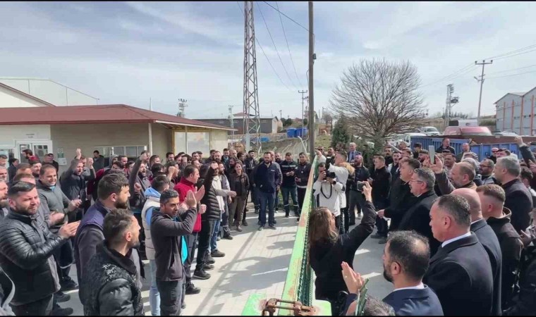 Amasyada bir fabrikada 12 işçi işten çıkarıldı, ilk destek belediye başkan adaylarından geldi