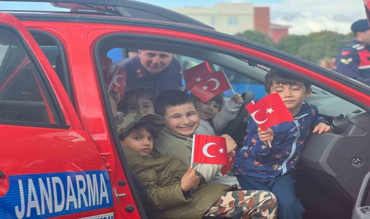 Anaokul öğrencilerine Vatan Sevgisini anlattılar