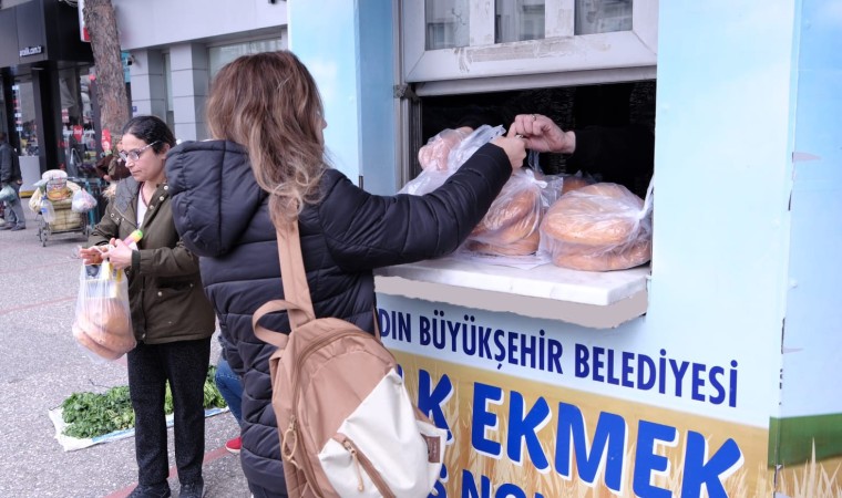 Aydın Büyükşehir Belediyesinden 7,5 liraya Ramazan pidesi