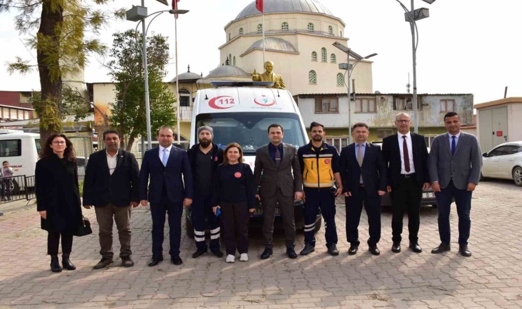 Aydın İl Sağlık Müdürü Eser Acarlardaki Acil Sağlık Hizmetleri İstasyonu personeli ile bir araya geldi