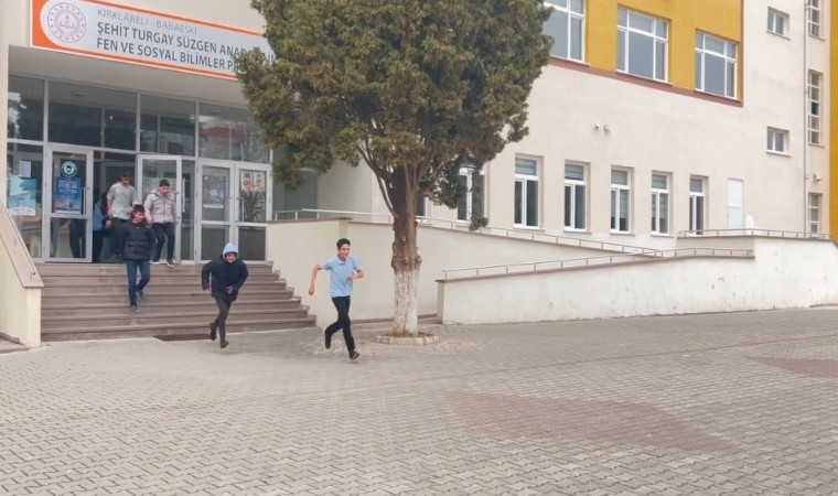 Babaeskide lisede deprem tatbikatı