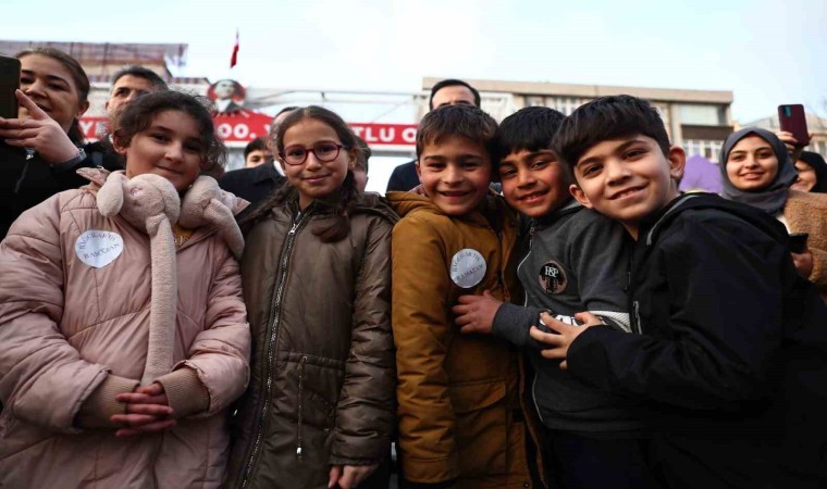 Bağcılar Meydanında Ramazan ayı boyunca sürecek etkinlikler için plato kuruldu