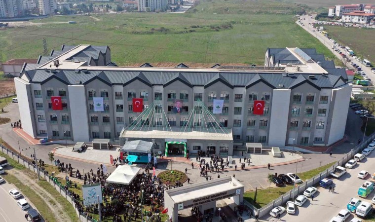 Bakan Göktaşın katılımıyla BAREM Huzurevi ve Alzheimer Bakım Merkezi hizmete açıldı