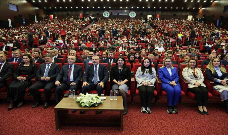 Bakan Işıkhan: “Her kesimi ‘istismar edilebilir olarak gören CHP zihniyeti hiç değişmiyor”