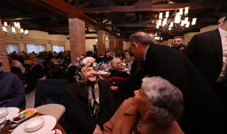 Bakan Özhaseki, Ankarada kentsel dönüşüm hak sahipleriyle iftarda buluştu