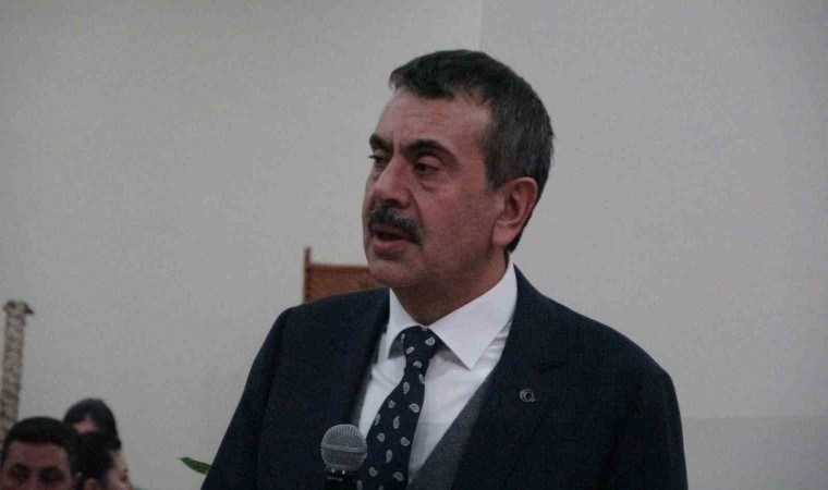 Bakan Tekin: Biz 1 milyon 100 bin kişilik bir orduyuz, bu ordu aynı hedefe odaklanırsa başarmama ihtimali yok