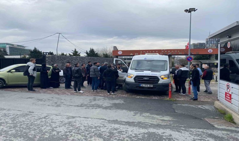 Bakırköydeki feci kazada hayatını kaybedenlerin cenazesi Adli Tıp Kurumundan alındı