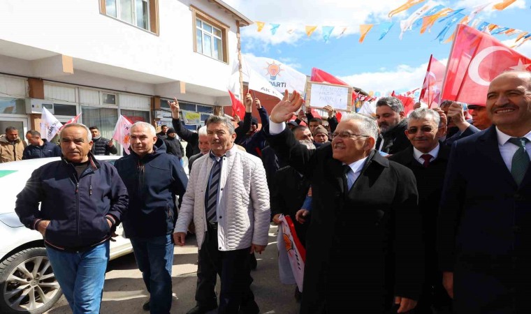 Başkan Büyükkılıç, Felahiyeye verdiği kombi sözünü tuttu