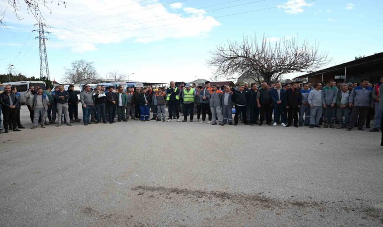 Başkan Topaloğlundan personele alışveriş kartı