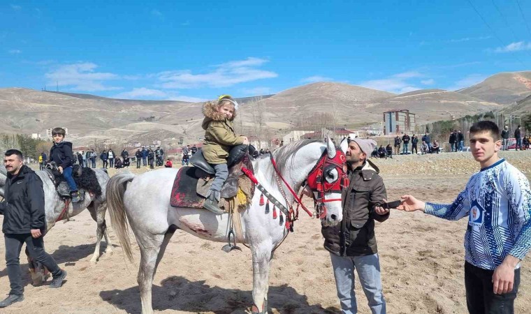 Bayburtta ata sporu cirit yaşatılıyor