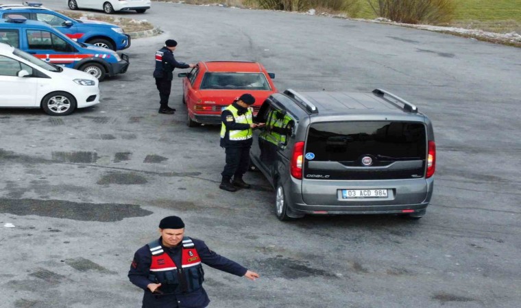 Bolvadinde dron destekli trafik ve asayiş denetimi