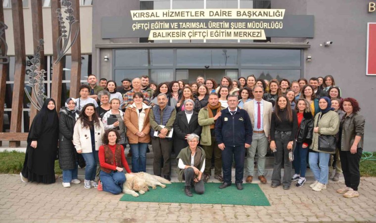 Burhaniyede Tıbbı Aromatik Bitki Yetiştiriciliği Kursu tamamlandı