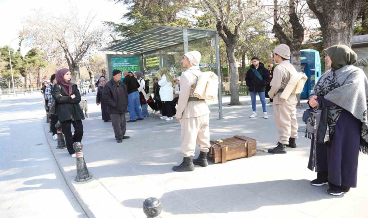 Çat Kapı Tiyatro Oyunu ile Çanakkale ruhu Meramda can buldu