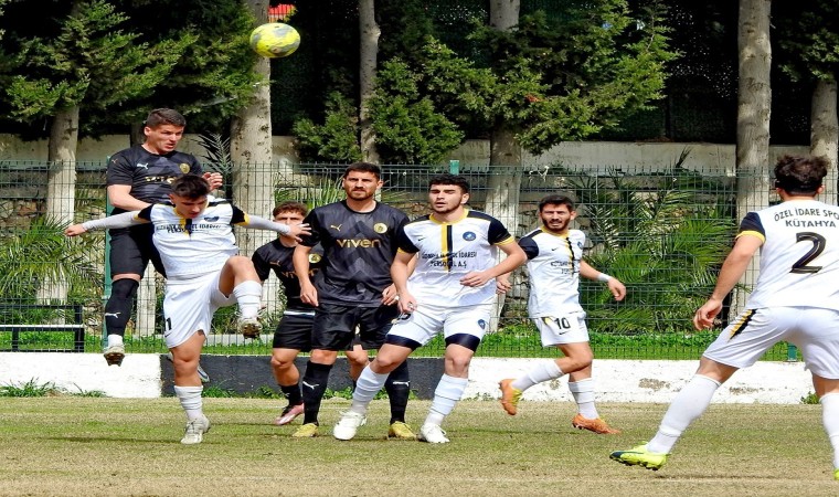 Çeşme Belediyespor farklı kazandı, liderliğini sürdürdü