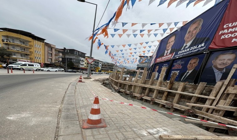 CHPli Coşkundan rakip adaya kaldırım eleştirisi