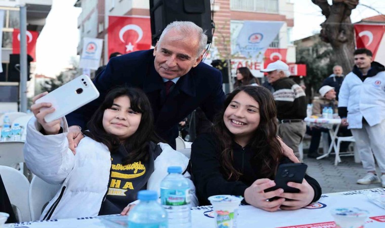 Denizli Büyükşehrin iftar sofrası Akkonakta kuruldu