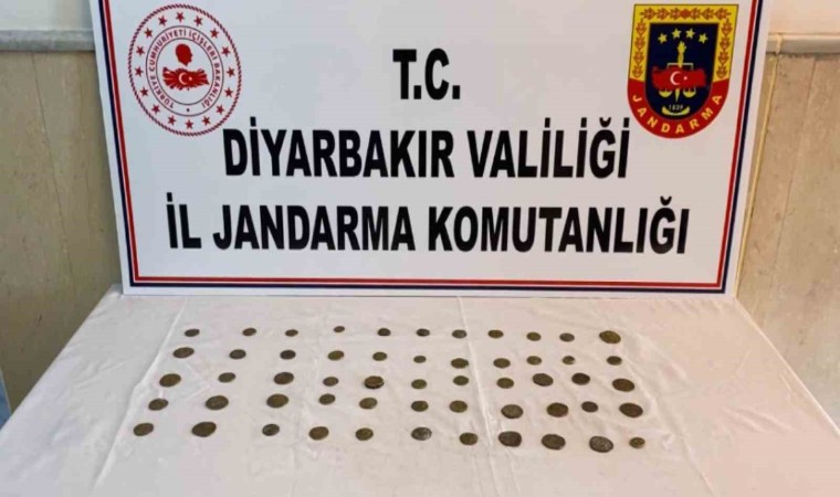 Diyarbakırda 57 adet muhtelif sikke ve tarihi eser ele geçirildi