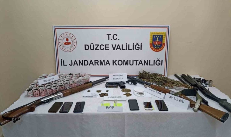 Düzcede jandarmadan uyuşturucu operasyonu