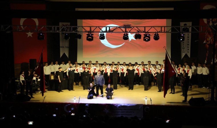 Edremitte İstiklal Marşının kabulünün 103. yılı kutlandı