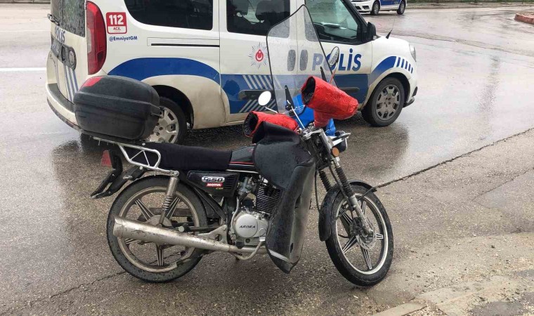 Elazığda motosiklet devrildi: 2 yaralı