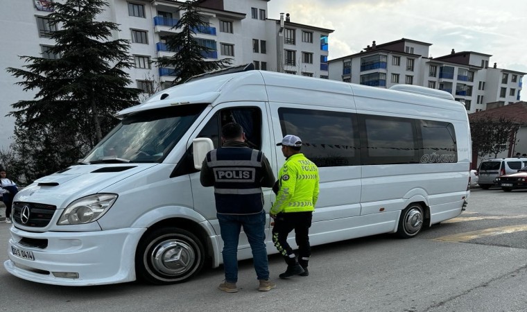 Elazığda okul önü denetimleri sürüyor