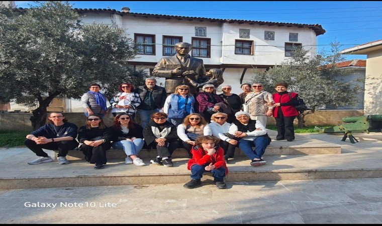 Eskişehir ‘Vakıf gönüllülerinden Mudanya ve Tirilyeye tarih ve kültür gezisi