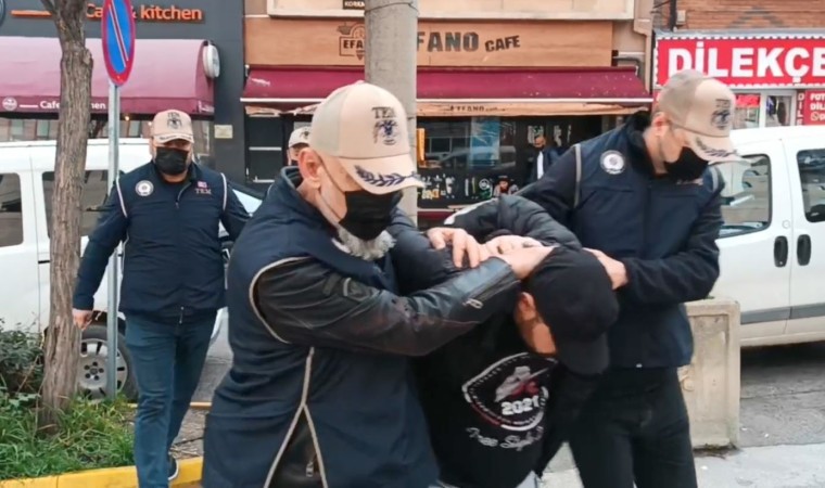 Faaliyetleri tespit edilen DEAŞli 4 örgüt mensubu polis tarafından yakalandı