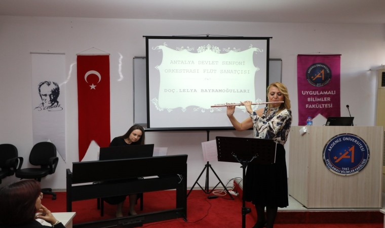 Flüt Sanatçısı Lelya Bayramoğullarından AÜde konser