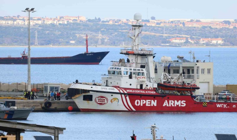 Güney Kıbrıstan Gazzeye ilk yardım gemisi yola çıktı