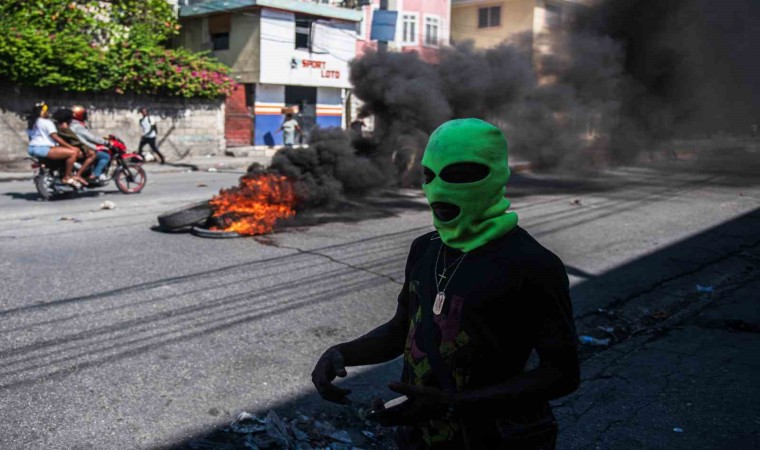 Haitide çeteler hapishaneleri bastı: 12 ölü, yaklaşık 4 bin mahkum firar etti