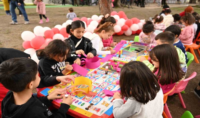 İsdemir ‘Çocuk Şenliğinde çocuklar eğlenceli anlar yaşadı