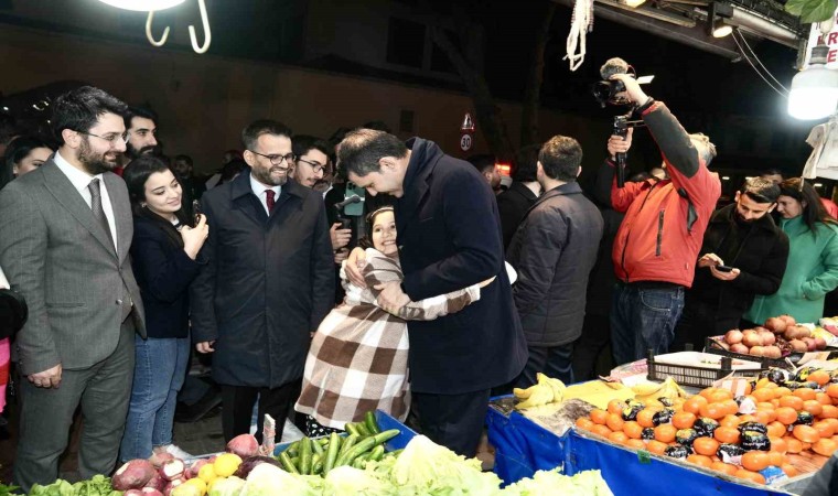 İstanbul Büyükşehir Belediye Başkan Adayı Murat Kurum öğrenci evinde sahur yaptı