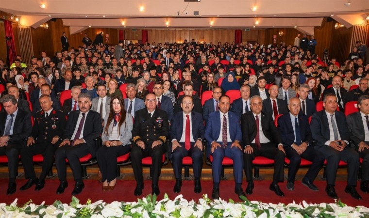 İstiklal Marşının kabulünün 103. yıl dönümü Mersinde kutlandı