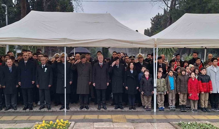 İstiklal Marşının kabulünün 103üncü yıl dönümünde Mehmet Akif Ersoy anıldı