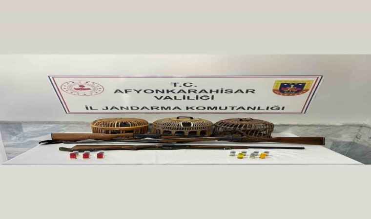 Jandarma kaçak avcıları suçüstü yaptı