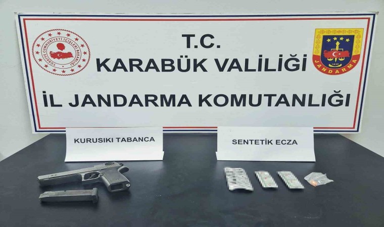 Jandarmadan uyuşturucu operasyonu: 2 gözaltı