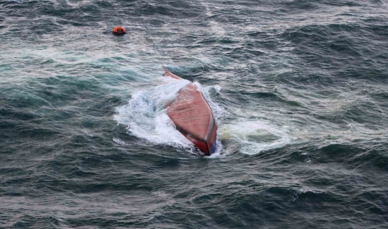 Japonya açıklarındaki tanker kazasında 8 kişi öldü