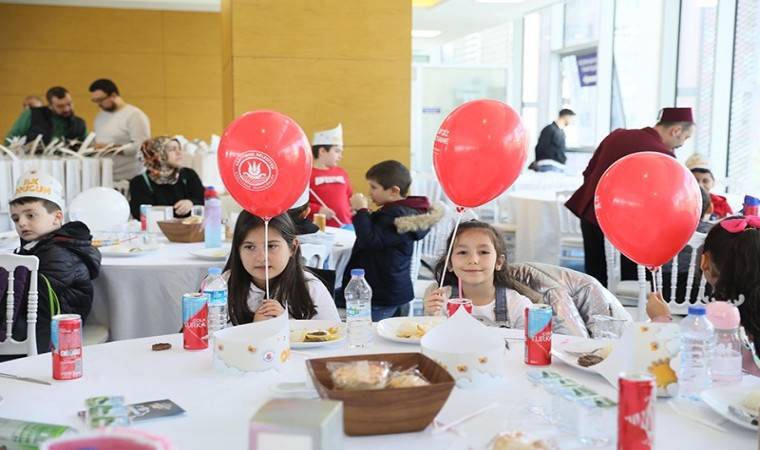 Kağıthanede çocuklara özel iftar programı düzenlendi